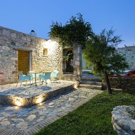 Muazzo Creta Stone House, A Fairytale Cottage, By Thinkvilla Pigí Exterior foto